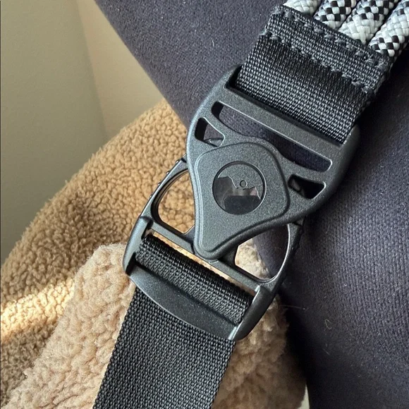 Kavu Fleece Full-size Rope Sling Bag - Picture 9 of 9